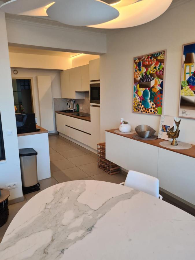 Frontaal Gelijkvloers Seaview 80M² 2 Slp Apartment ออสเทนด์ ภายนอก รูปภาพ